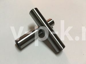 R 21143004 Палец поршневой D.15x70 мм LB50/75 для lb50