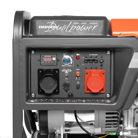 Дизельный генератор  DDAE 6000DXE-3