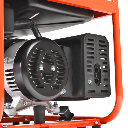 Бензиновый генератор  GRS 6700 C